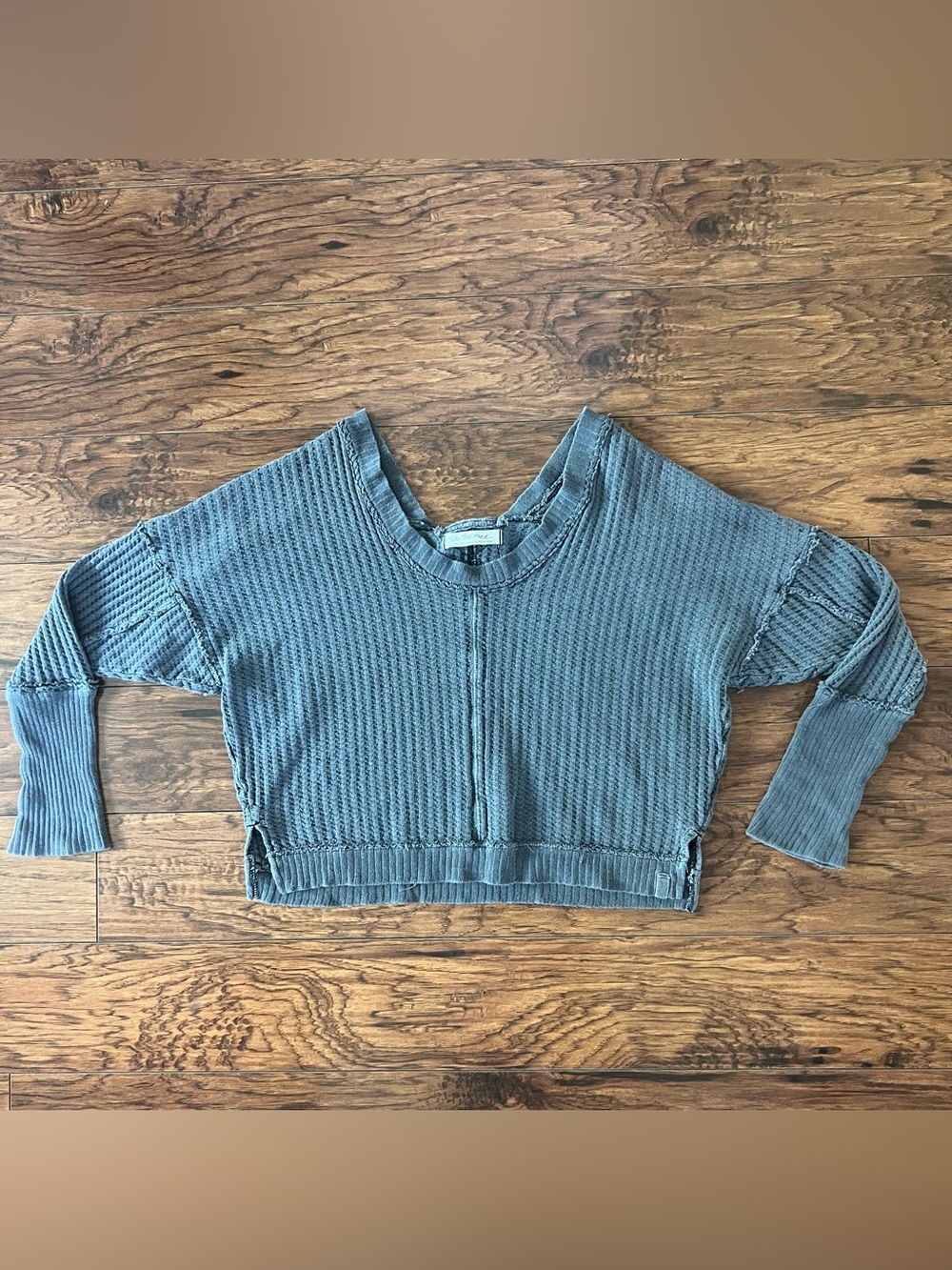 Free People We The Free Waffle Knit Cropped Thermal Top Gray Exposed Seam Small - Picture 2 of 10